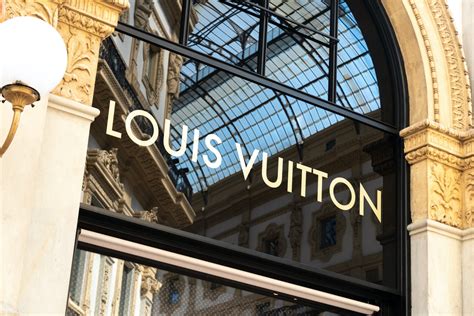 do louis vuitton workers get discounts